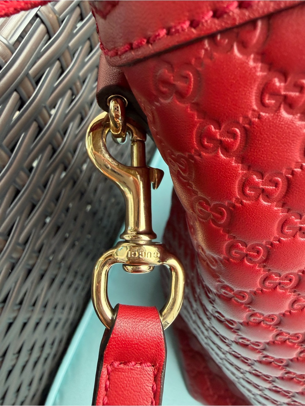 Gucci Embossed Red Leather Shoulder Bag - Picture 7 of 16